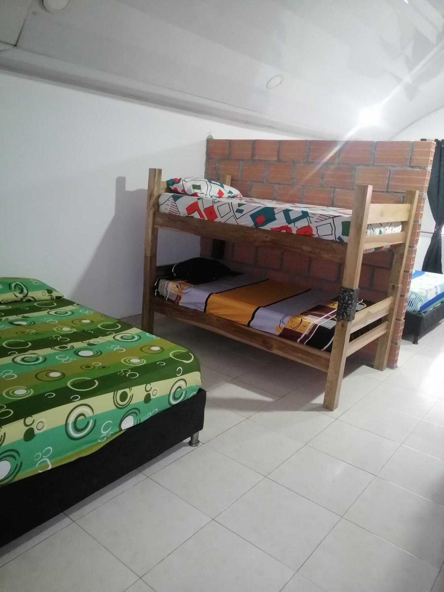 Hotel Low Cost La Dorada Exterior photo